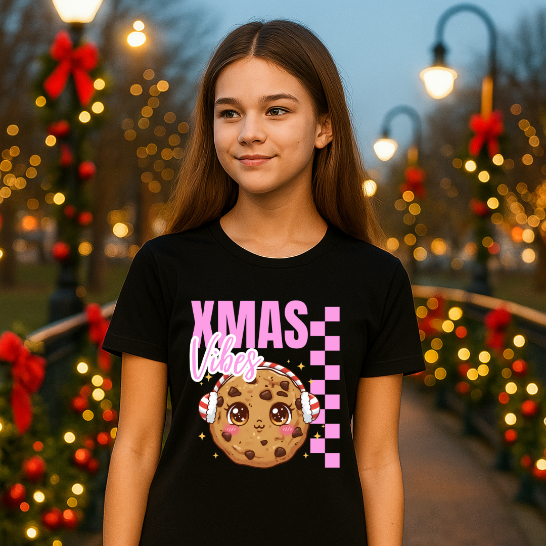 Xmas Vibes Cookie -Pink | Youth Short Sleeve T-Shirt | – RB Designa Co